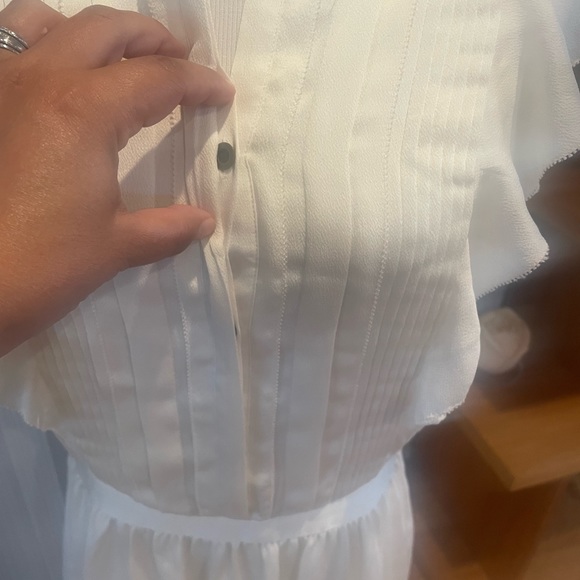 Ivory flutter sleeve dress 12 banana republic - Picture 4 of 7